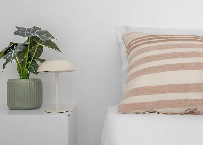 Modern 4-bedroom With Infinity Pool * 알부페이라