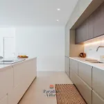 Modern 4-bedroom With Infinity Pool فيلة