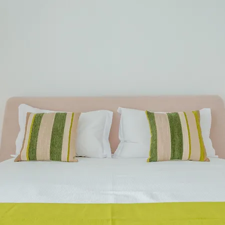 Modern 4-bedroom With Infinity Pool Вілла