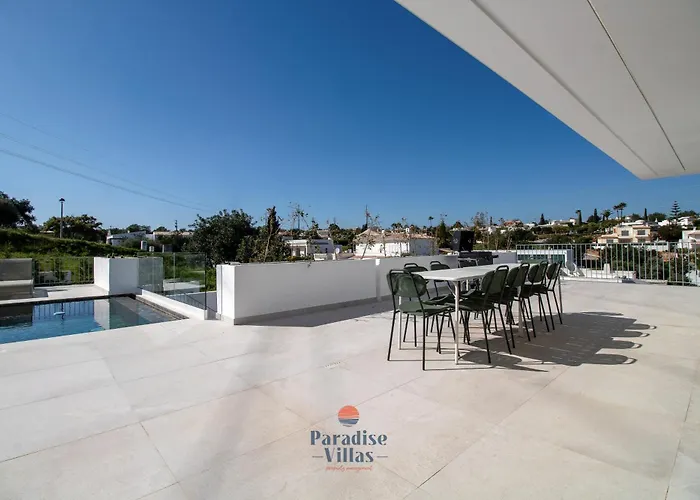 Modern 4-bedroom With Infinity Pool * Albufeira