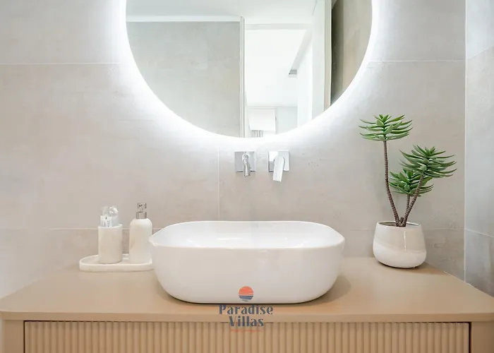 Modern 4-bedroom With Infinity Pool * Albufeira